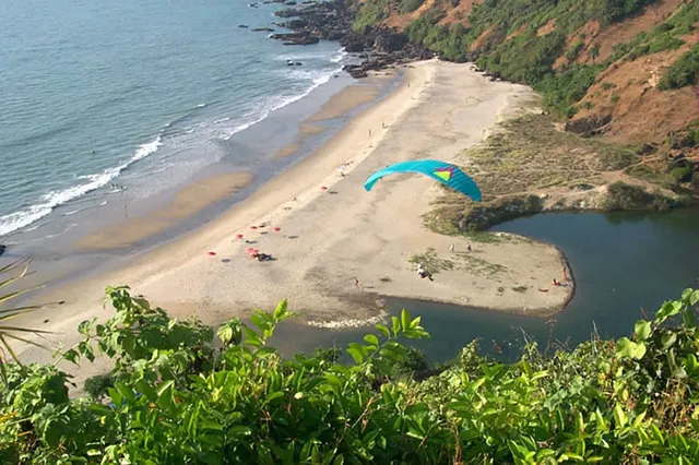 Fernandes Holiday Makers - 3