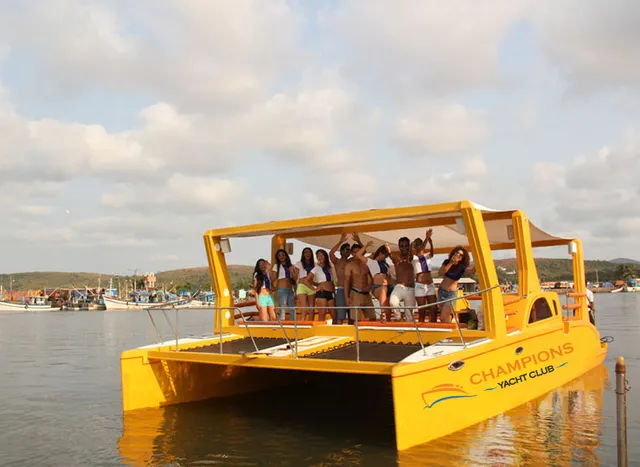 Fernandes Holiday Makers - 4