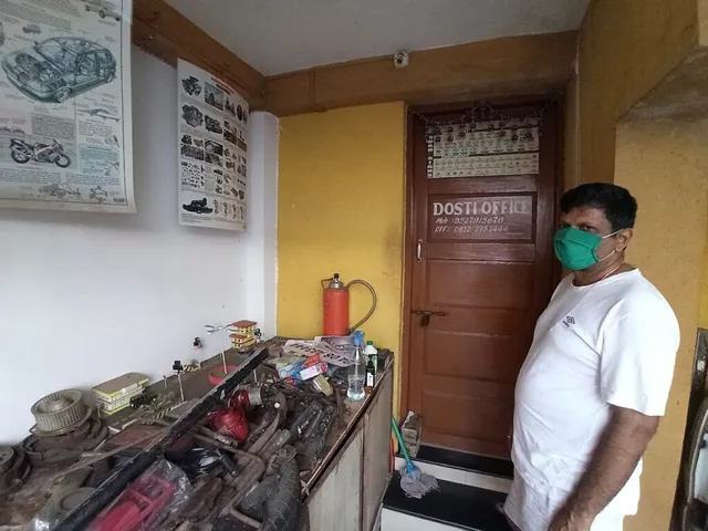 Dosti Motor Driving School - 4