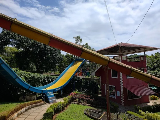 Splashdown Waterpark - 2