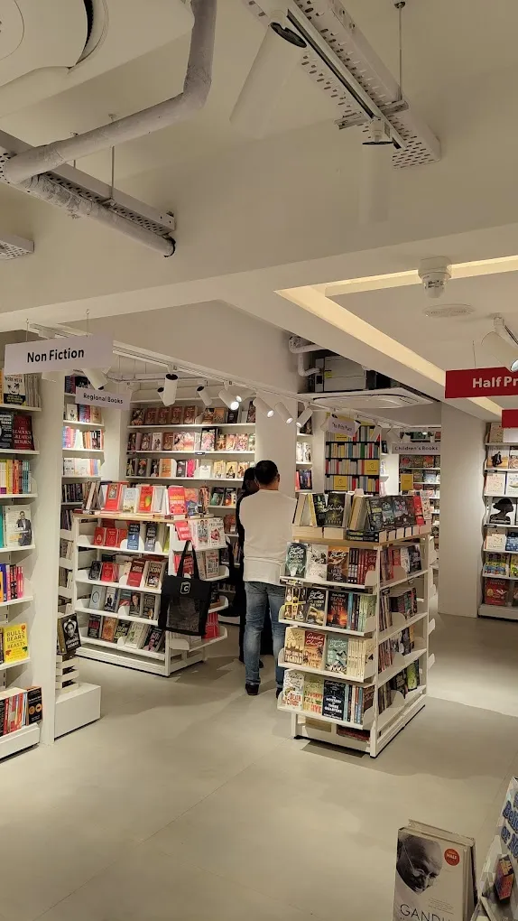 Crossword, Magsons Tower, Campal, Goa - 2