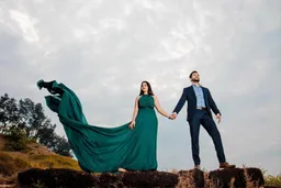 Rent a gown in goa/ pre-wedding/ maternity gown - Sus by Suvarshaa