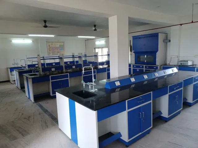 RAAK College of Pharmacy - 2