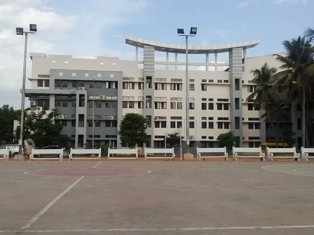 Sri Manakula Vinayagar Engineering College - 3