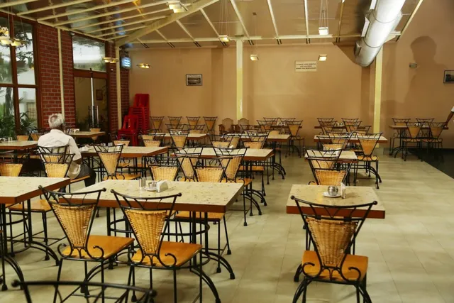 Surguru Restaurant - 5