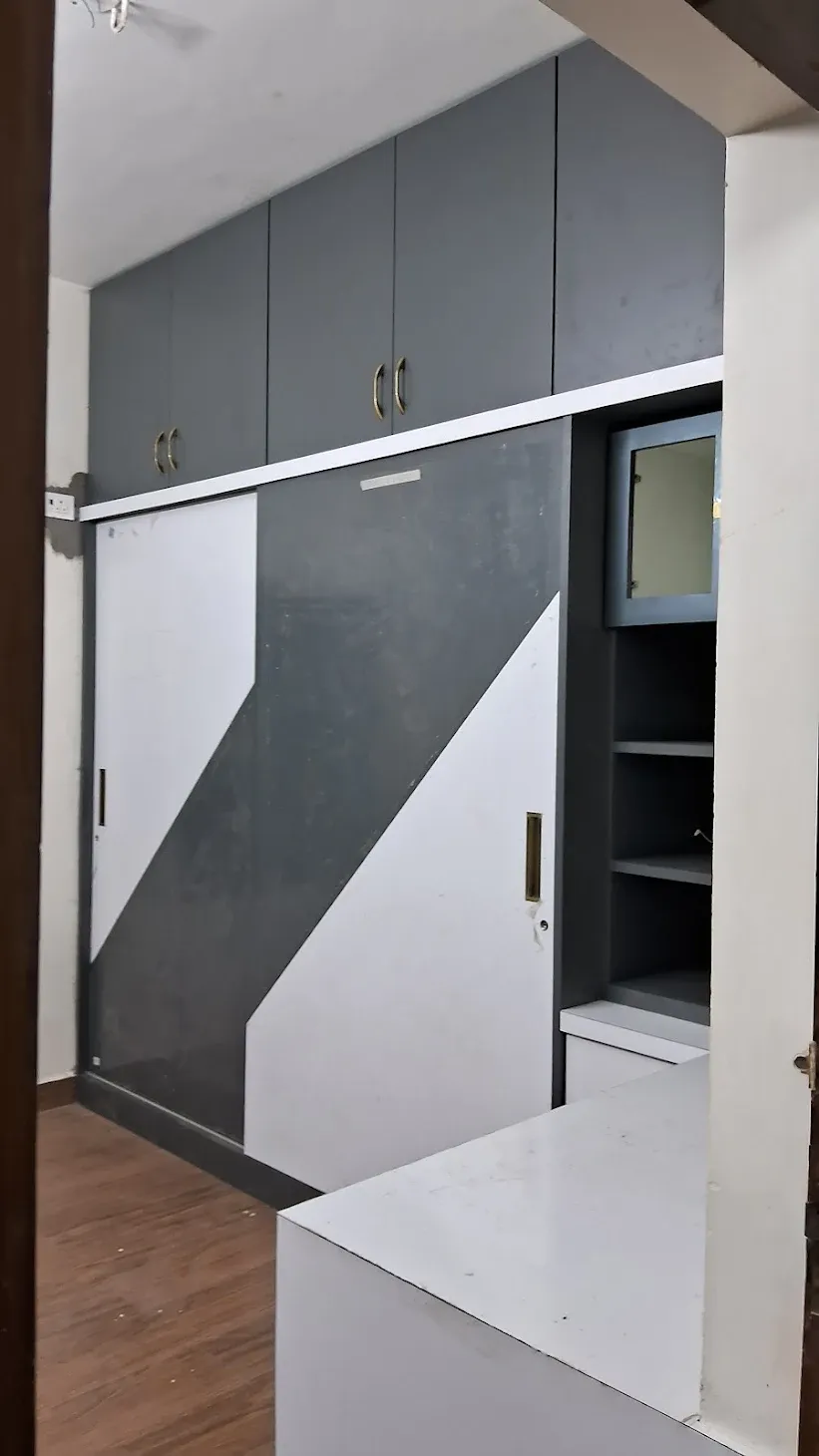 RENAISSANCE MANAGEMENT CONSULTANTS