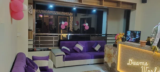 Dreams World Salon & Spa - 2