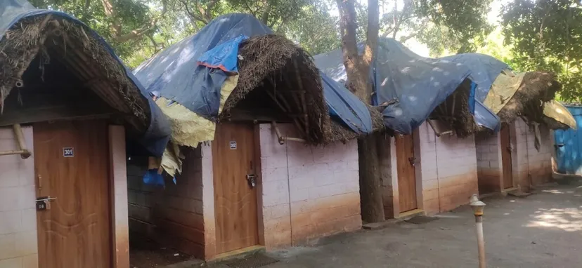 Auro Resort & Swimming Pool