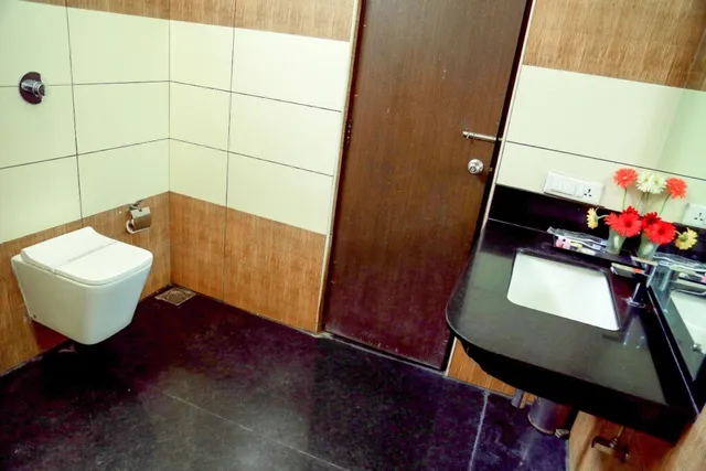 Hotel Abikrishnaa - 4