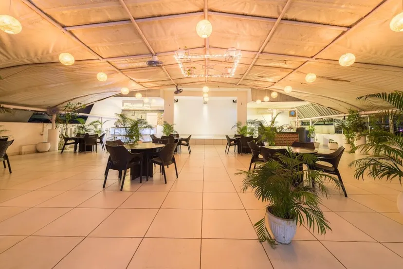 Treebo Trend Hotel South Avenue With Roadside View