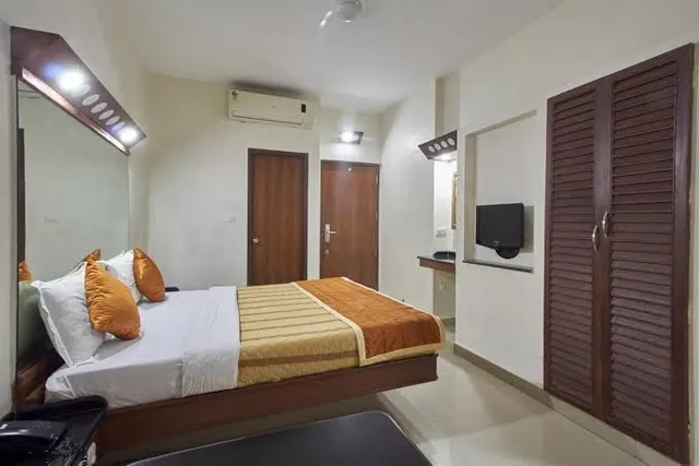 Lotus Bay View Hotel - 3