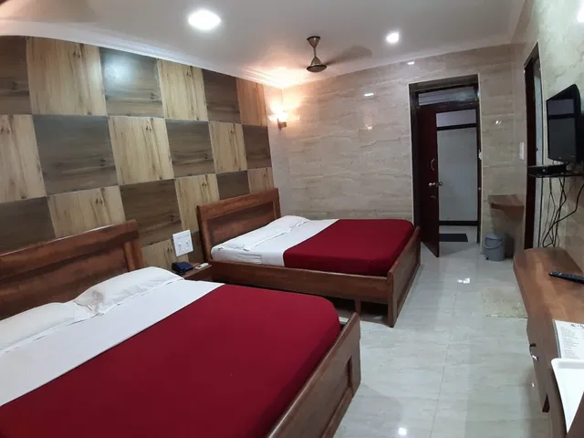 Ajantha Beach Guest House - 5