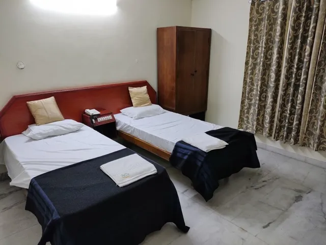 Hotel Ram International - 4