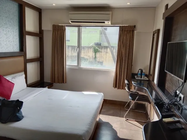 Hotel Tamizh Park - 4