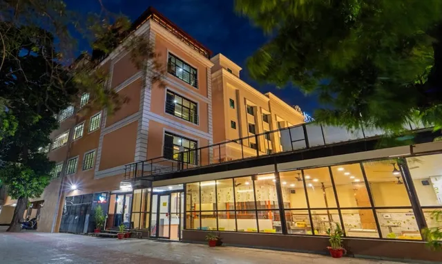 Treebo Trend Eden Park - 5