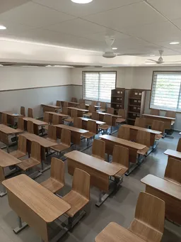 Aarupadai Veedu Institute Of Law - 3