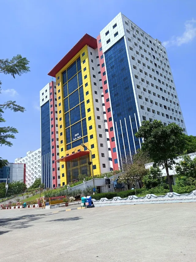 Trichy Sky College - 5