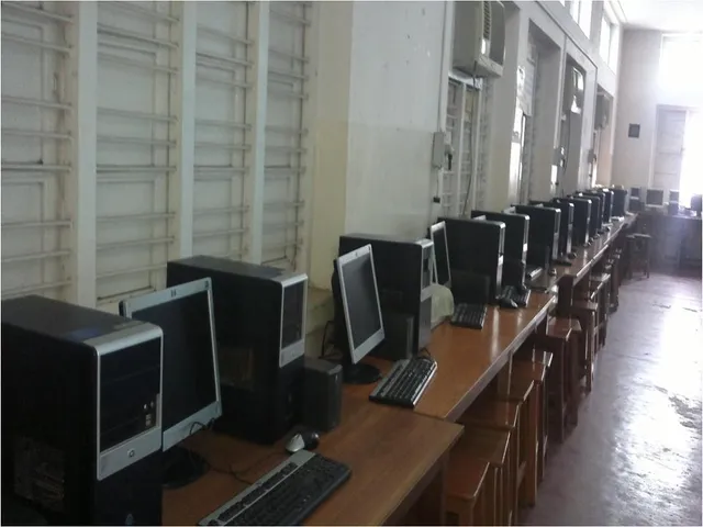 P.N.D Adarsh Vidyalaya Senior Secondary School - 2