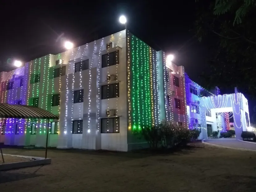 SRI VENKATESHWARA INTERNATIONAL SENIOR SECONDARY SCHOOL(CBSE)