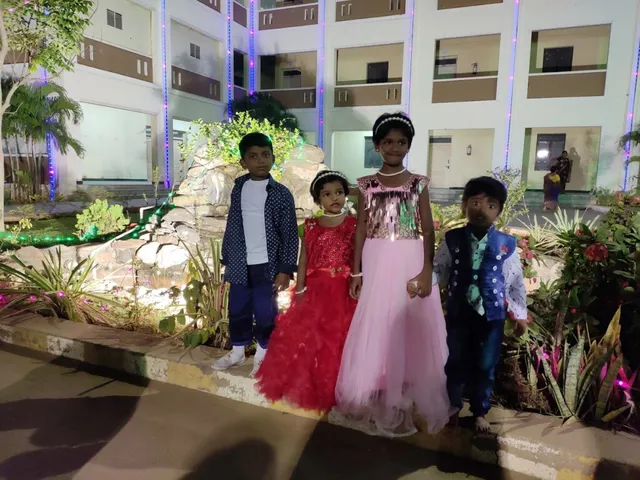 SVM Hr. Sec. School - 4