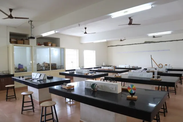 Sri Sankara Vidyalayaa Senior Secondary School - 3