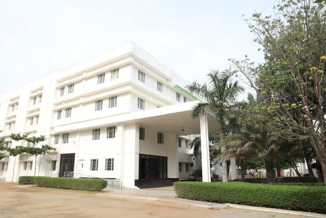 Sri Sankara Vidyalayaa Senior Secondary School - 4