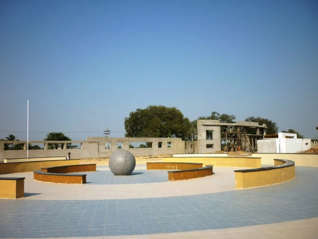 The Geekay World School