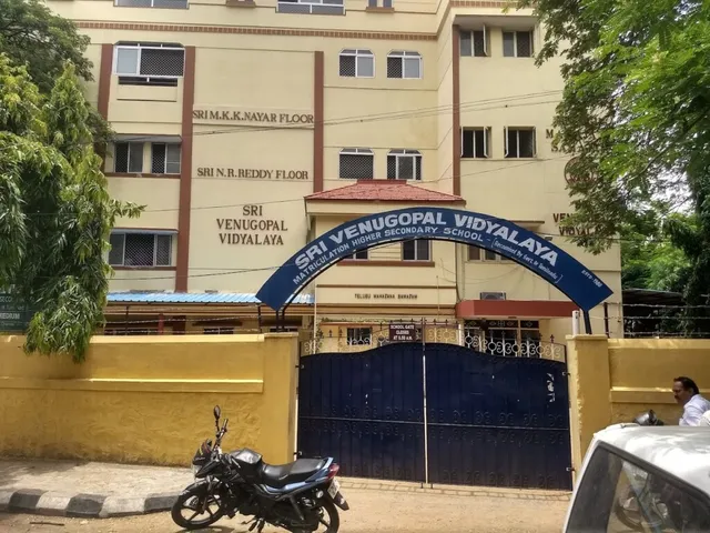 Sri Venugopal Vidyalaya Matriculation Higher Secondary School - 5