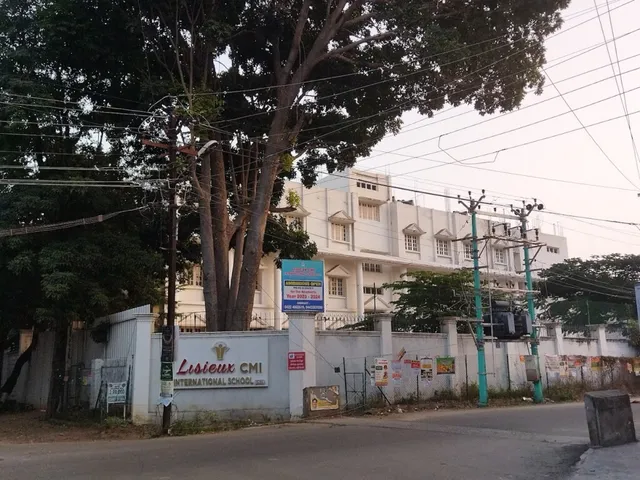 Lisieux CMI International School - 5