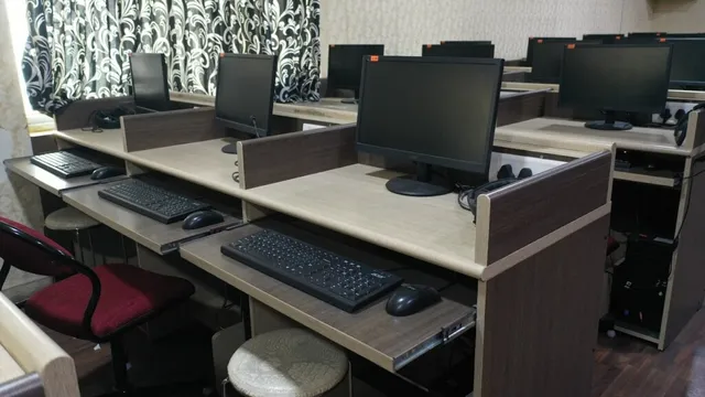 Holy Cross Matriculation Higher Secondary School - 3