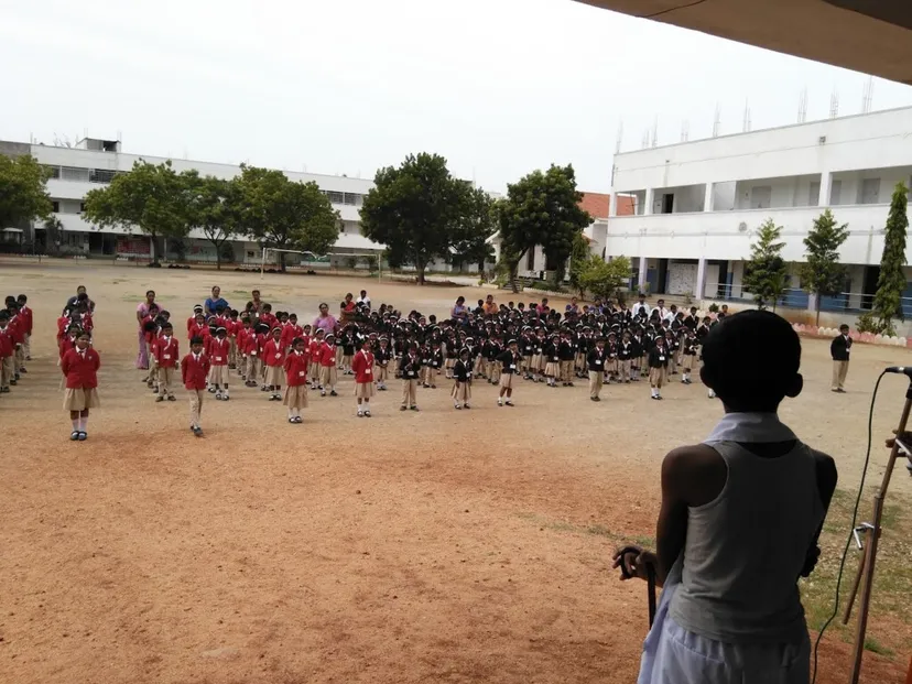 Carmels English School