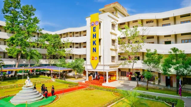 Erode Hindu Kalvi Nilayam - Matric HS School - 3