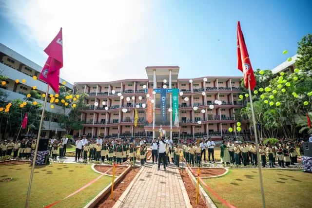 Erode Hindu Kalvi Nilayam - Matric HS School - 4