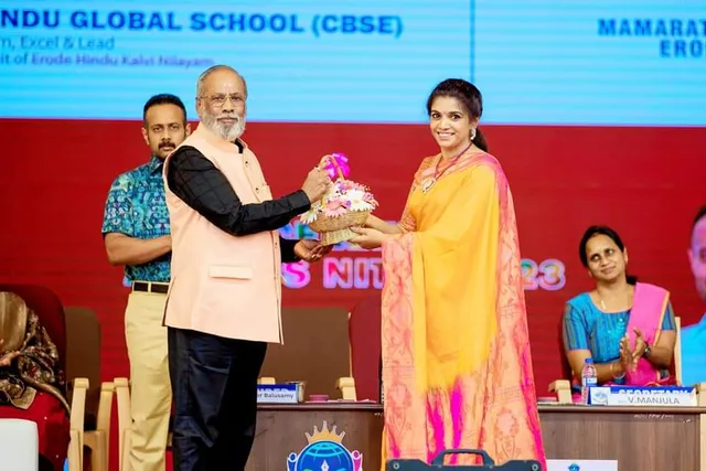 Erode Hindu Kalvi Nilayam - Matric HS School - 5