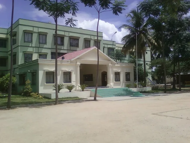 Kongu Kalvi Nilayam - 4