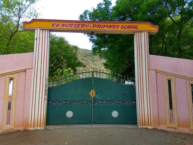 Vivekananda Vidyalaya Nursery & Primary School - 4