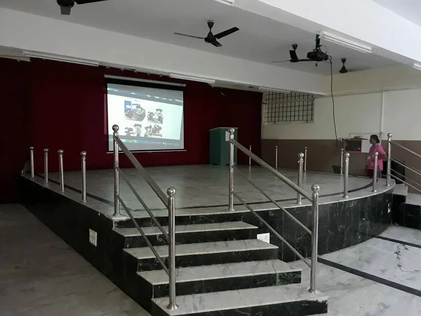 Mohamed Sathak Dastagir Matriculation Higher Secondary School