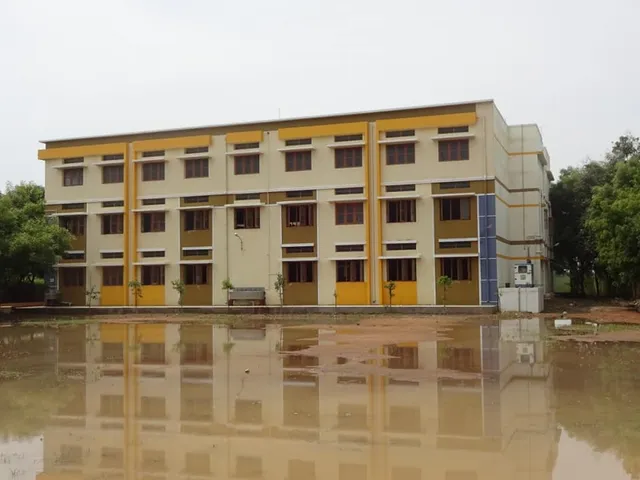 Paramakudi Lions Matric Higher Secondary School - 2