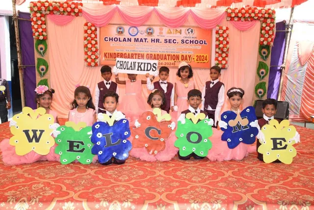 Cholan Matriculation Higher Secondary School | Best School | Top Ranked School | CBSE - 4