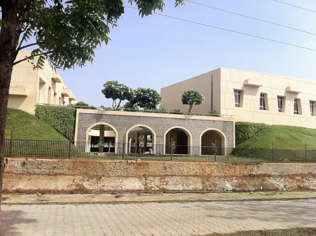 Mahindra World School - 4