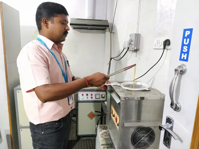 Muthoot Gold Point - We Buy Gold Coimbatore - 8