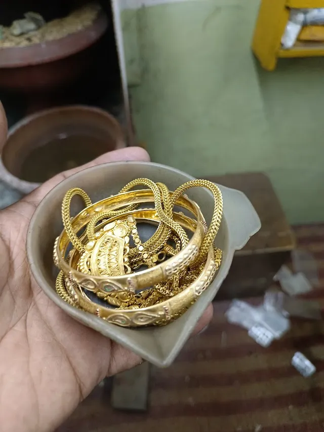 AL RAYYAN GOLD SERVICES M 4 G - Gold Buyers in Madurai & Second Hand Gold Buyers, Gold selling - 5