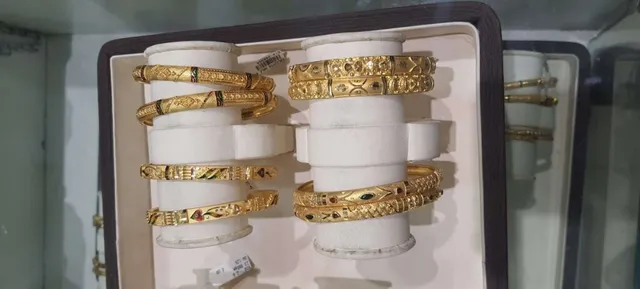 Shastika Old gold buyer, Old silver, Old Diamond, Jewellery for rent in Tiruppur - 4