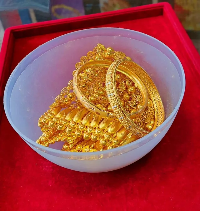 Jewel Castle - Trusted Gold Buyer In Ernakulam - 9