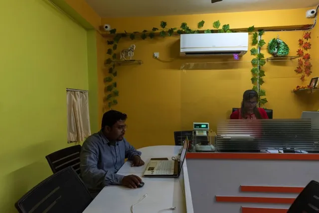 Trinath Gold Testing Centre- Gold buyer in Kolkata | Sell gold for cash near me | Get cash for gold near me - 4