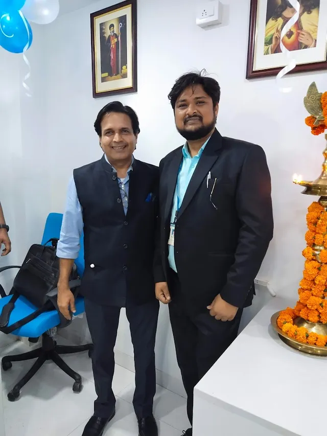 Muthoot Gold Point - We Buy Gold Noida - 6