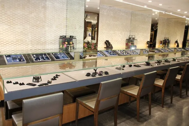 Royal Jewelers - 2
