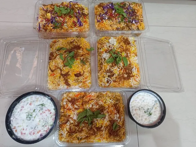 Om Foods & Catering - Best Catering in Kurla Mumbai | Ranked no1 catering| Best Biryani | Party catering| Catering services - 3