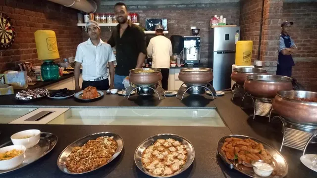 Sweekar - Wedding, Corporate Event Caterers, Catering, Industrial, Institutional Canteen Services Near Me, in Mumbai - 3