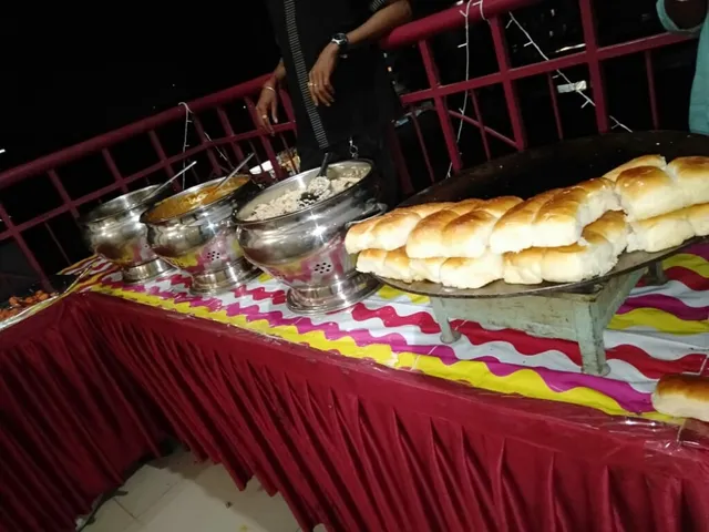 Shedge Bandhu Cateringwale - 5